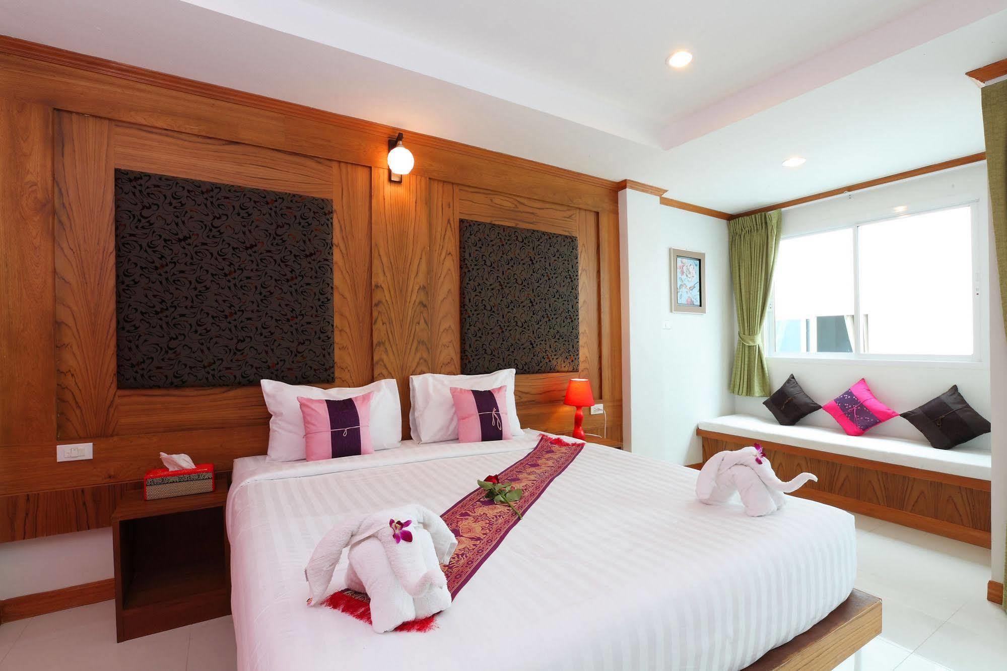 A Casa Di Luca Hotel Patong Luaran gambar